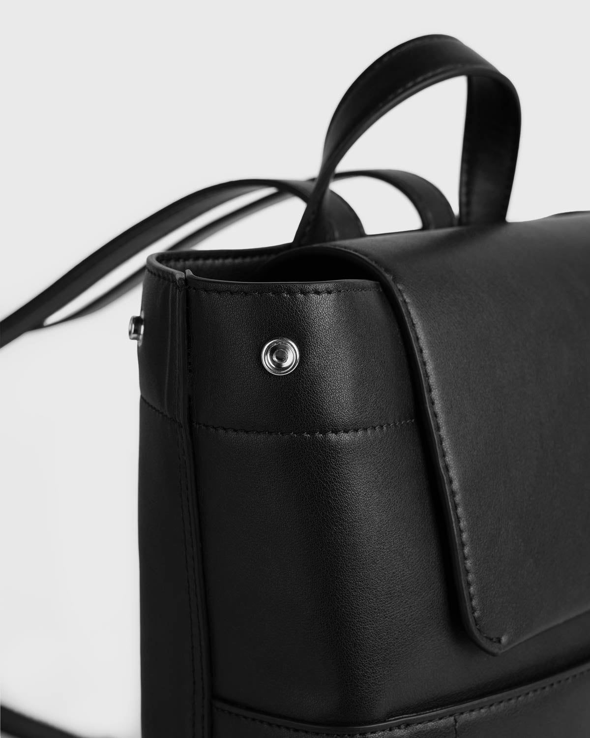 Hera Backpack (Black)