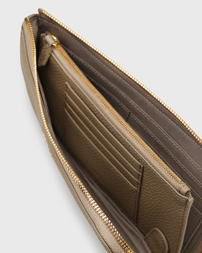 Aimee L-zip Wristlet Clutch (Taupe)