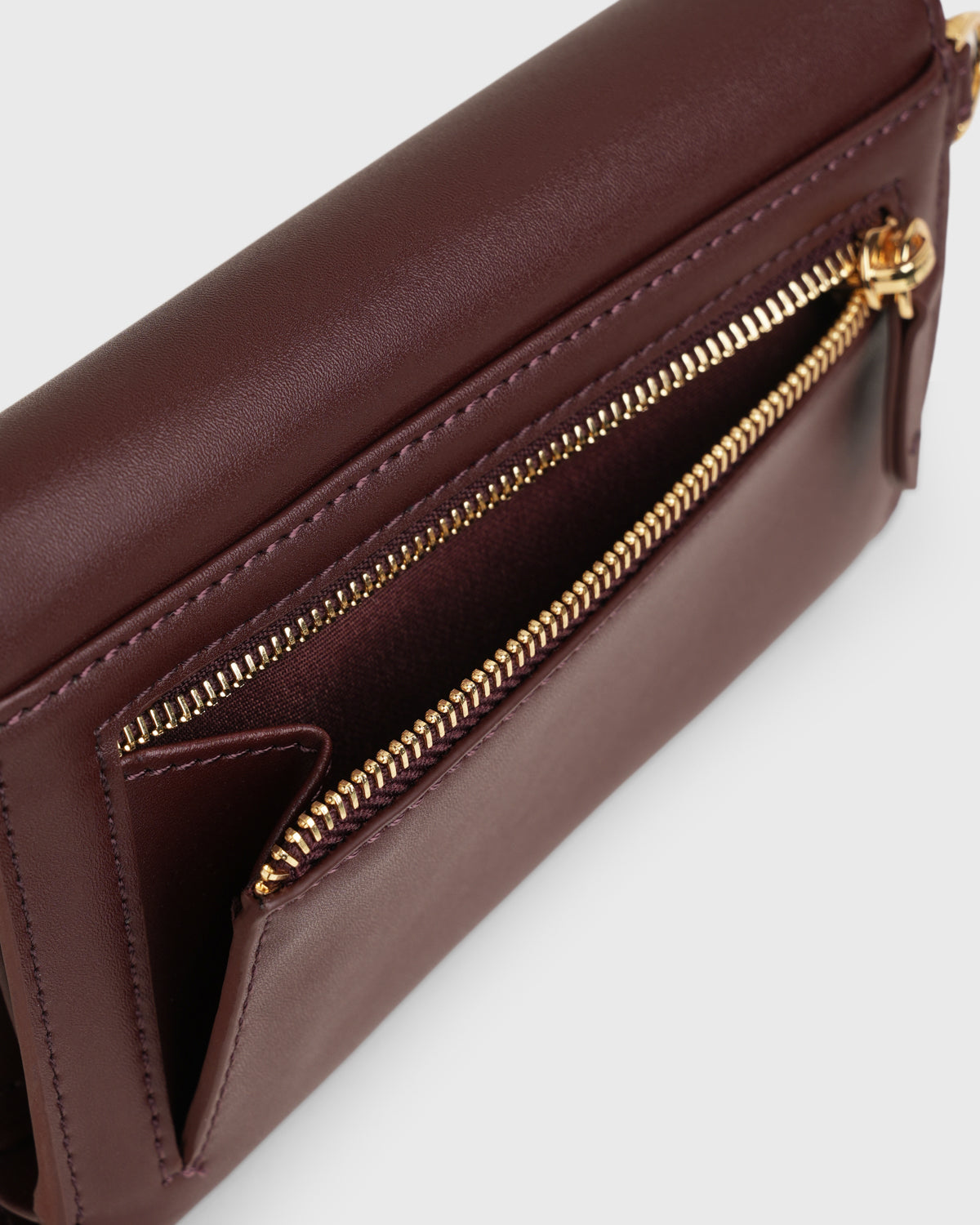 Nova Trifold Wallet (Wine)