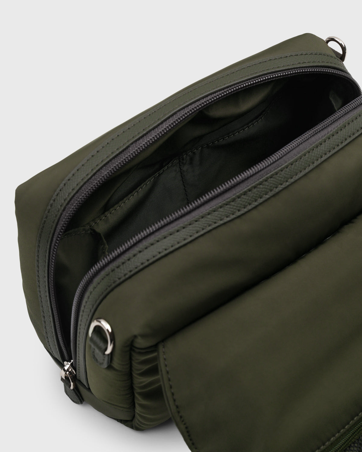 Elle Toiletry Bag (Dark Moss)