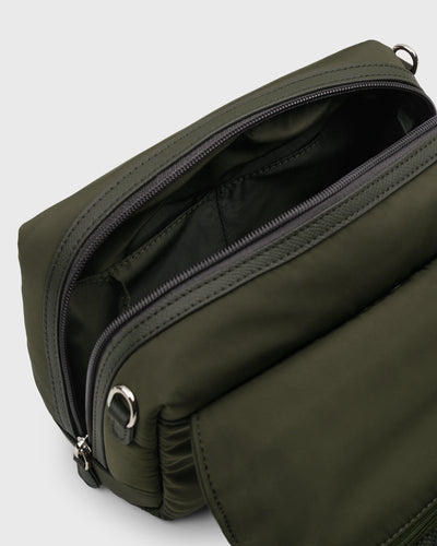 Elle Toiletry Bag (Dark Moss)