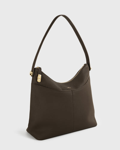 Alessia Hobo (Umber)