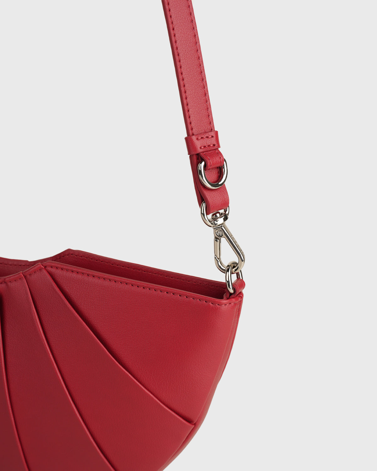 Tessa Clutch (Scarlet)