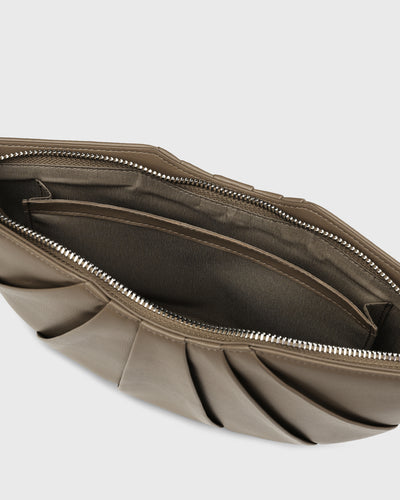 Tessa Clutch (Mocha)