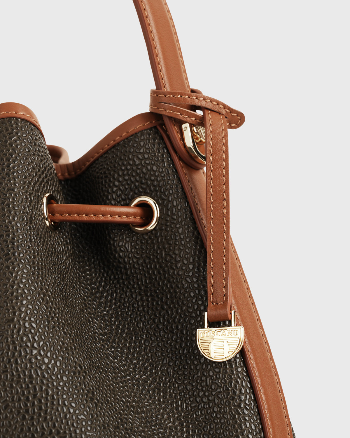 Heritage Bucket Bag (Classico)