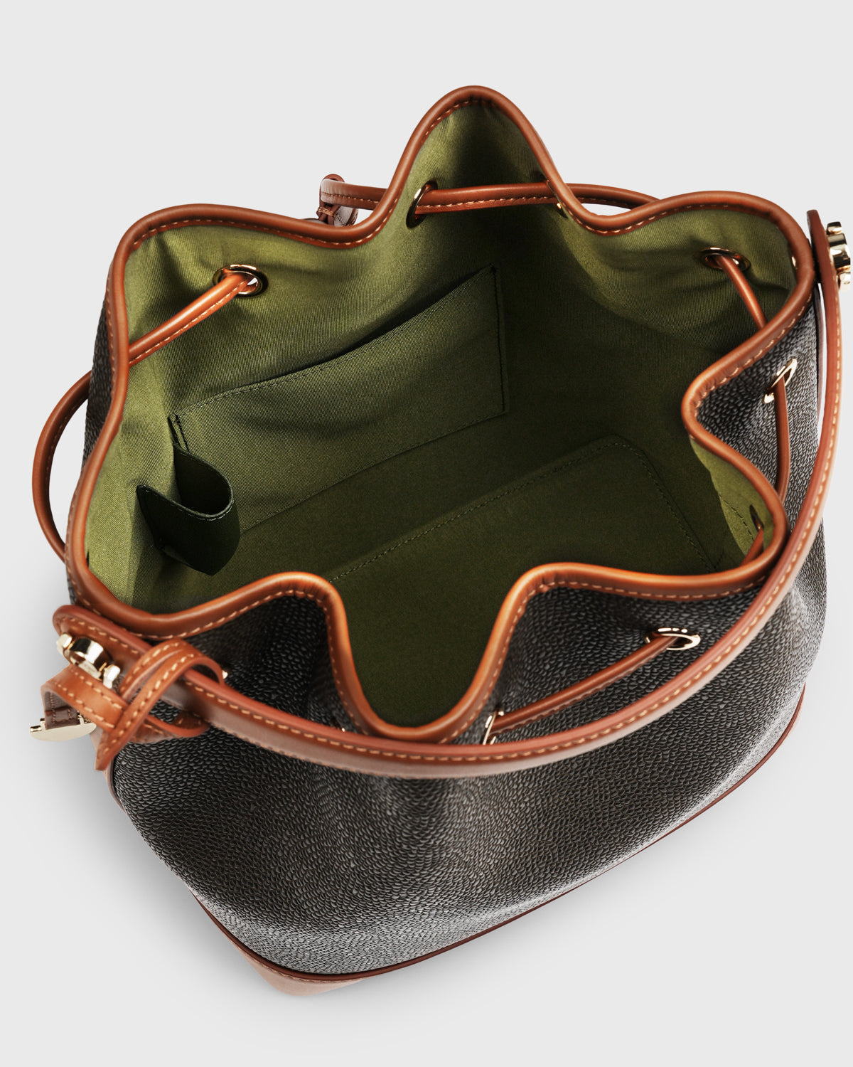 Heritage Bucket Bag (Classico)