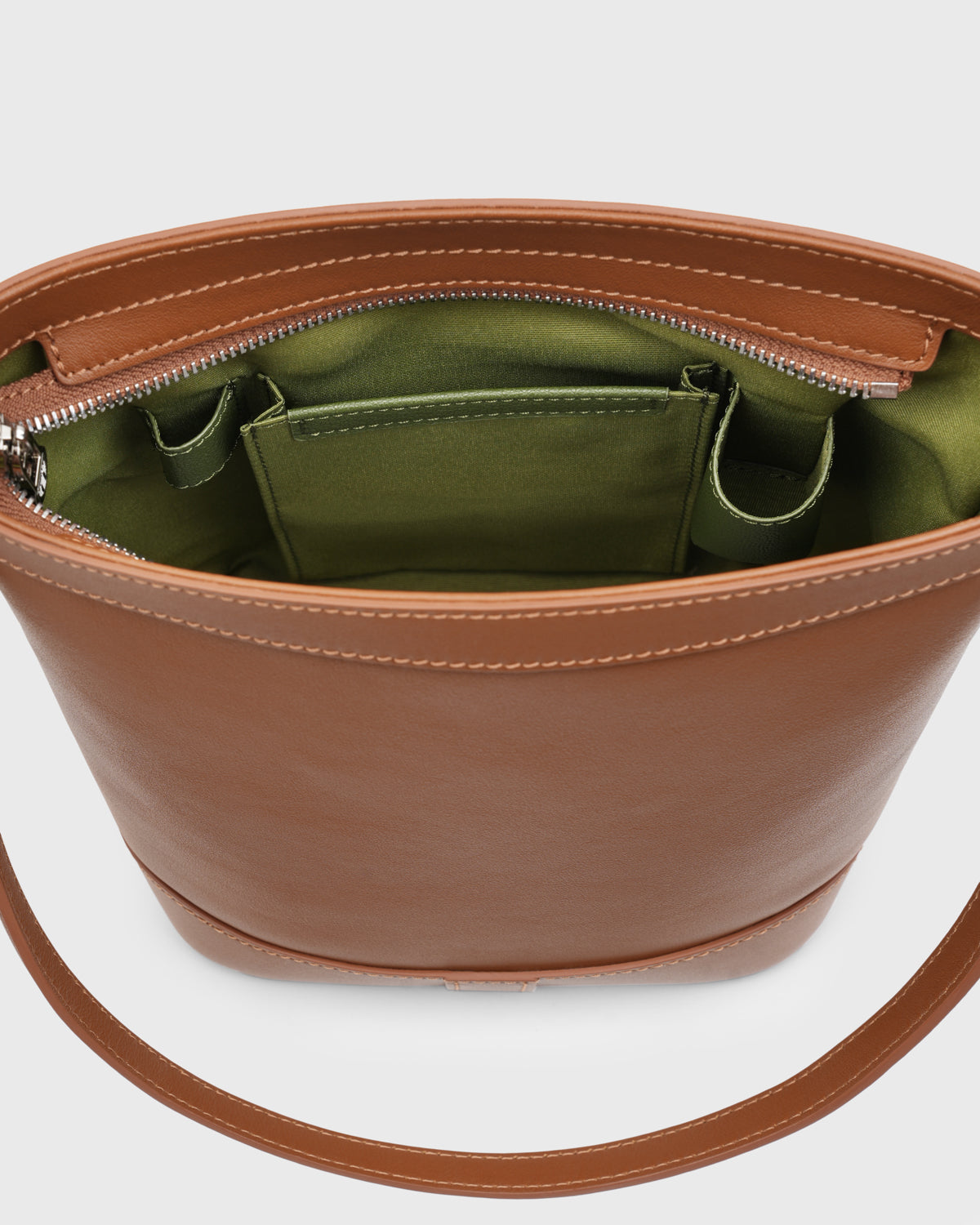 Heritage Shoulder Bag (Tan)