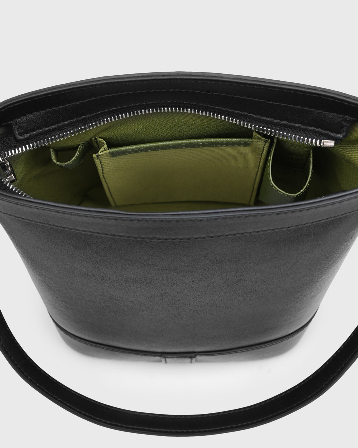Heritage Shoulder Bag (Black)