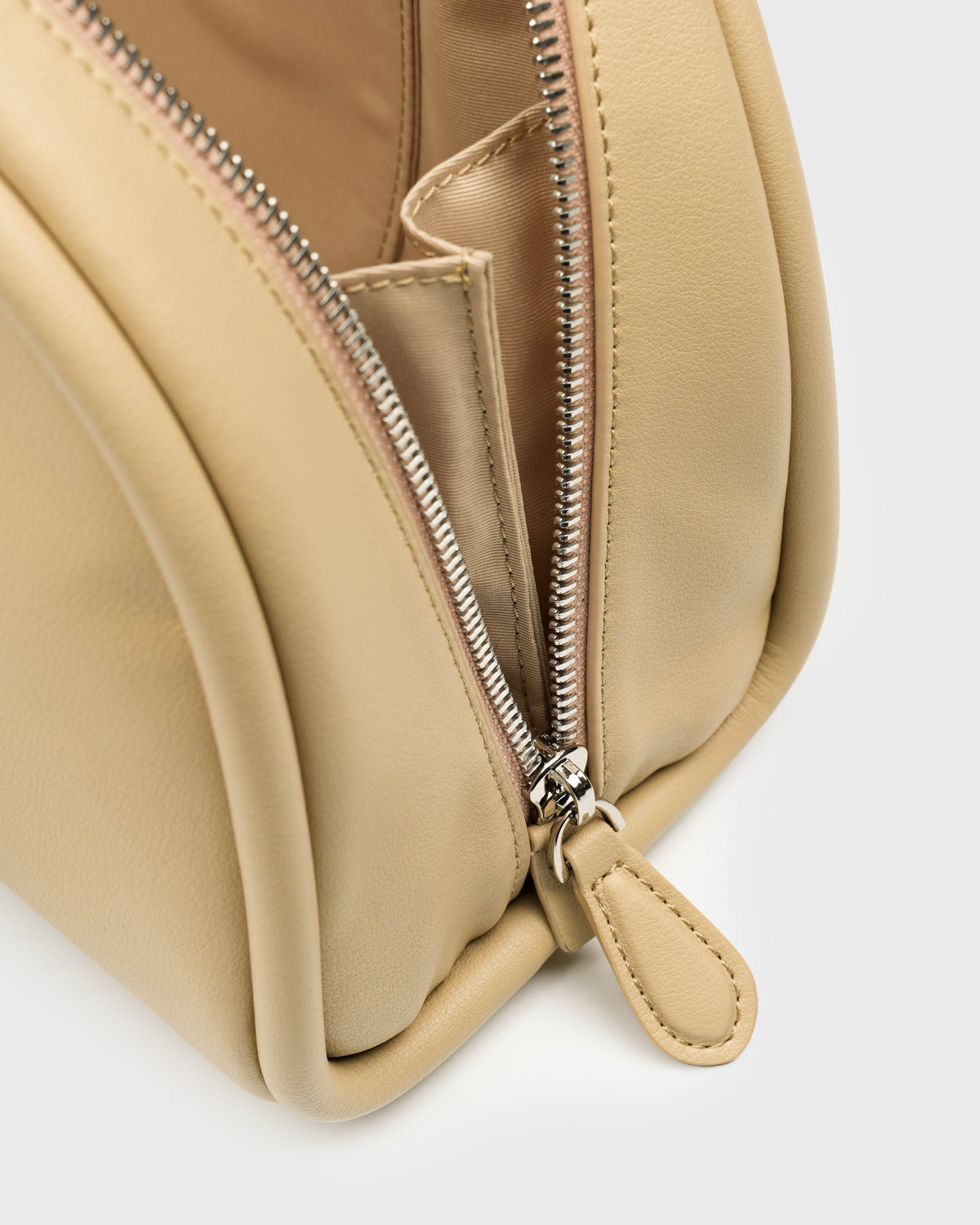 Mera Shoulder Bag (Crema)