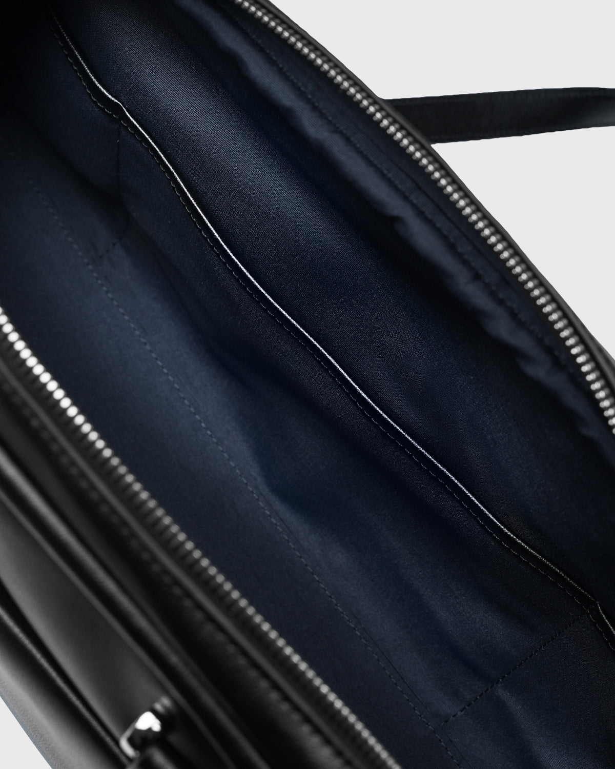Mera Shoulder Bag (Black)