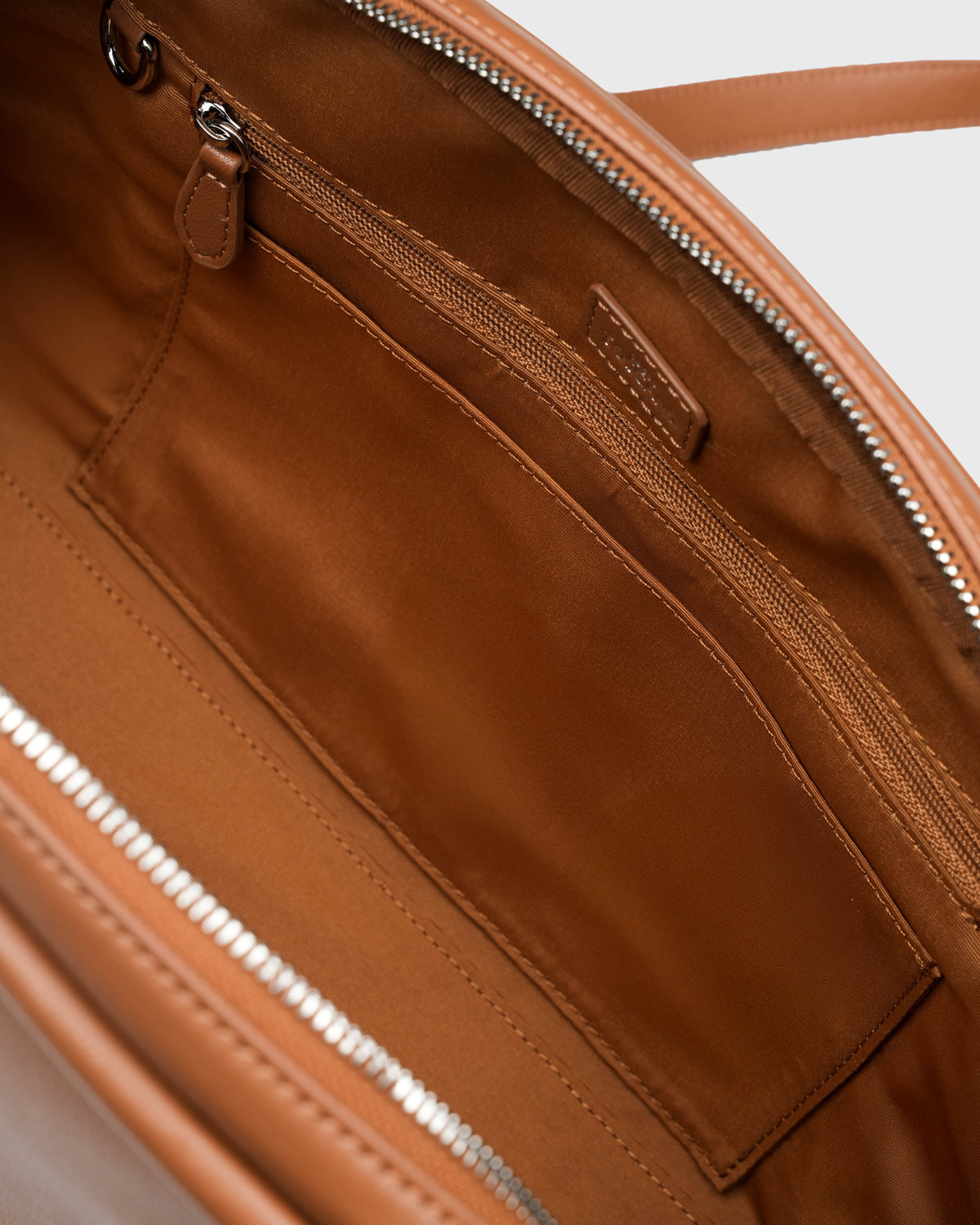 Mera Shoulder Bag (Tan)