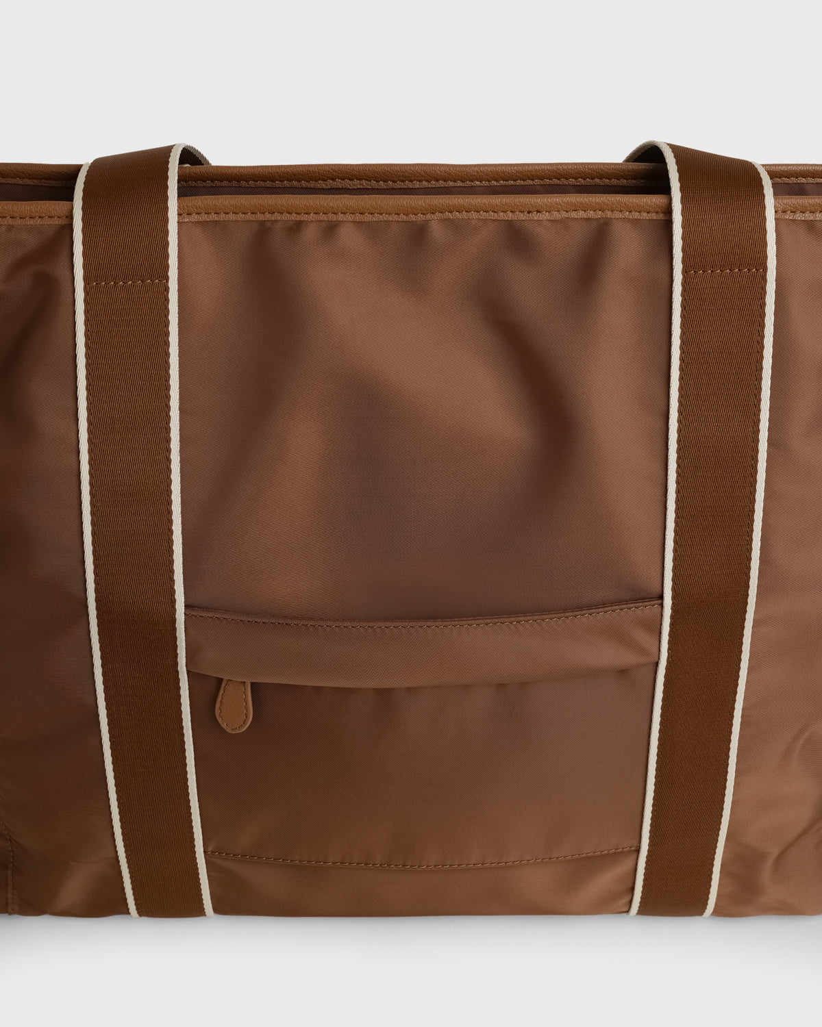 Vivi Tote	(Chocolate)