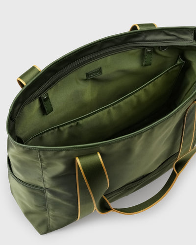 Vivi Tote	(Moss)