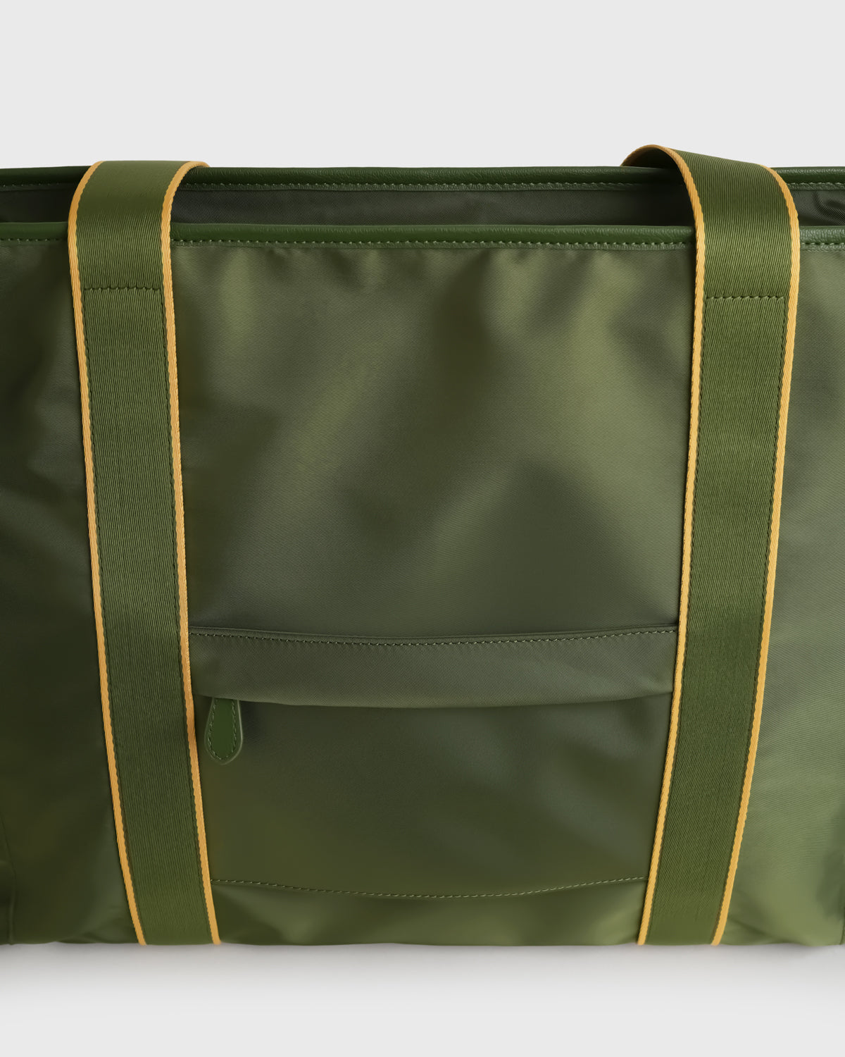 Vivi Tote	(Moss)
