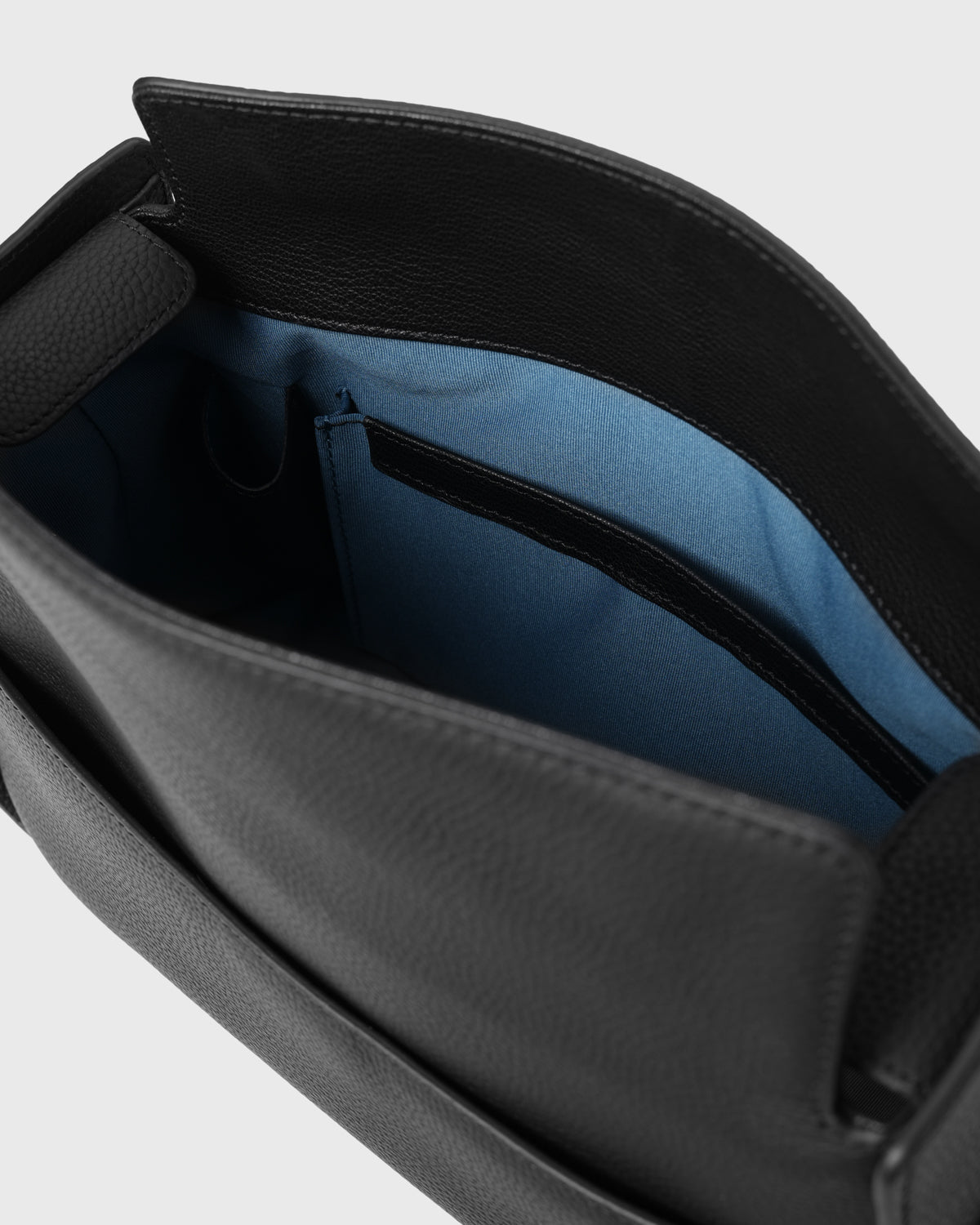 Luisa Hobo (Black)