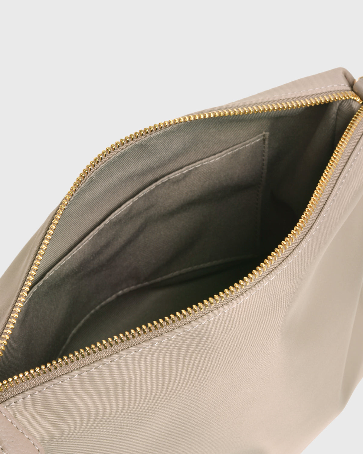 Aimee Mini Travel BiB (Taupe)